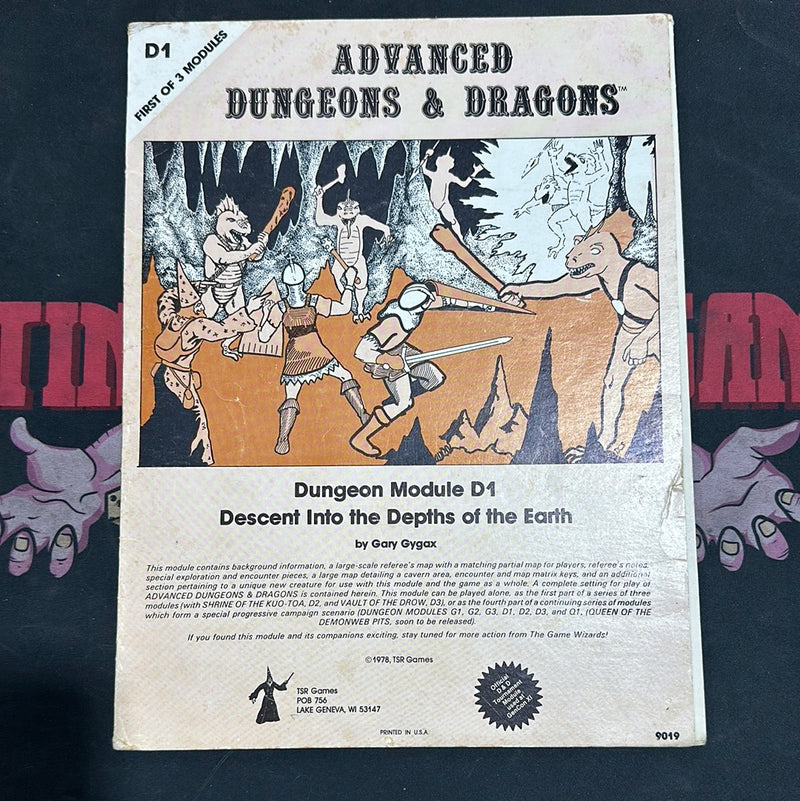 Advanced Dungeons & Dragons 1E: Descent Into the Depths of the Earth D1 (Mono Cover)