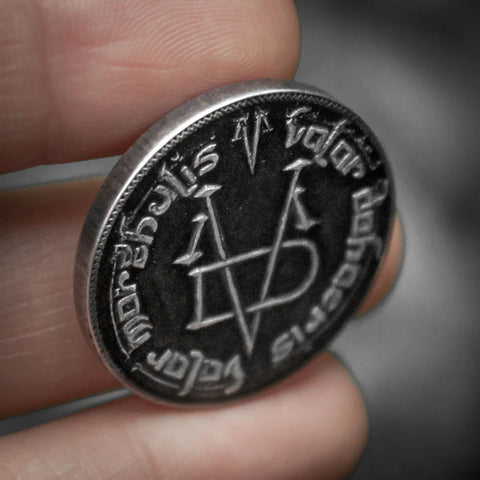 Shire Post Mint - Thick Iron Coin of the Faceless Man