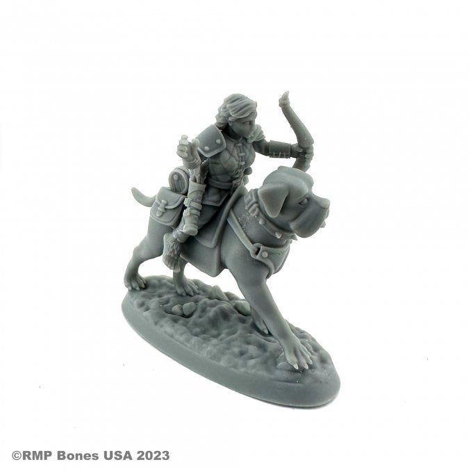 RPR 07115 - Female Halfling Dogrider